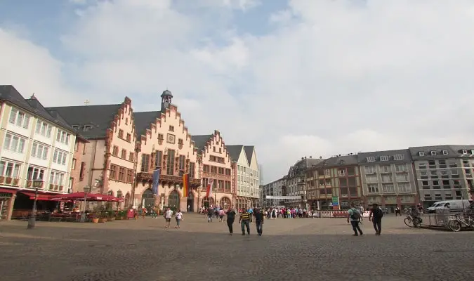 A Famosa Praça Römerberg em Frankfurt