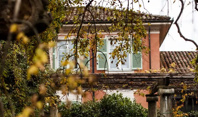 Fundada em 1.859, a GAJA é uma vinícola localizada na região de Piemonte na Itália.