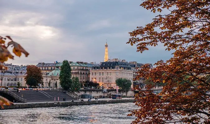 Trecho Amsterdam – Paris